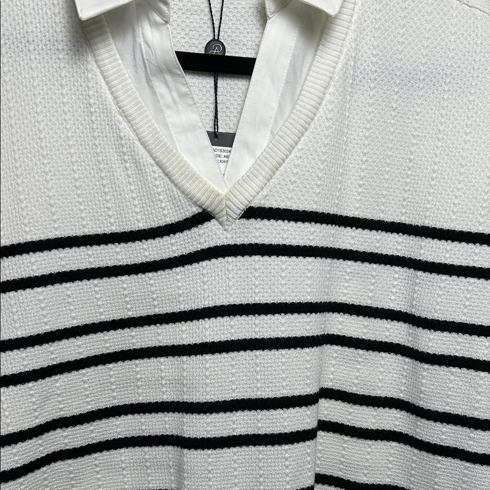 Adrianna Papell Off White Textured V-Neck Sweater - Picture 3 of 12